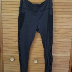 Shosho Activewear Leggings Mesh Pockets Size 2 XL